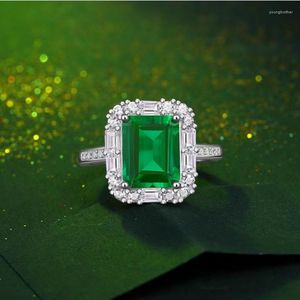 Cluster Rings Moissanite Emerald Gemstone Serging Square Square Cut Vintage 925 Серебряное серебро создало мелкие украшения