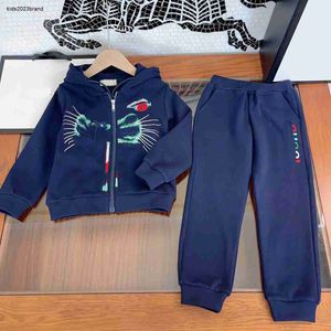 Roupas de grife infantil Conjuntos de outono infantil Tamanho 110-160 cm 2pcs Fierce Animal Pattern Print Print Hooded Capel e calça