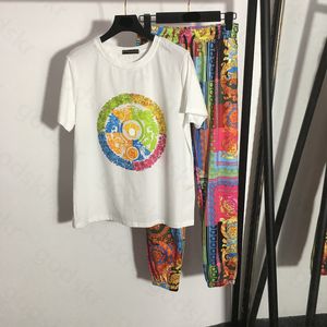 Gelegenheitsmarke Frauen Tracksuit T -Shirts Hosen Vintage Blume kurzärärmische Sweatshirt -Print -Jogginghose Tops Set Set