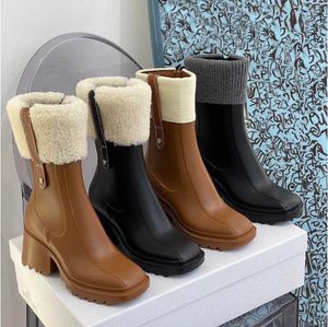 Betty Boots Designer Autumn and Winter Women Boots Luxury Rubber Leather Caoutchouc Sheepesk Hair Rain Boots عالية الجودة أزياء في الهواء الطلق أحذية الأحذية الحجم 35-40
