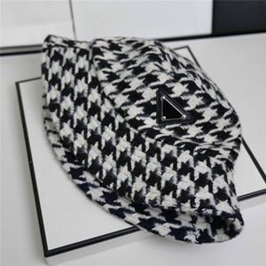 Designer Bucket Hat Fashion Cap Men Kvinnor Mittade hattar Märke Högkvalitativ lyx Fashion Fisherman Houndstooth Sun Caps Woolen Hat221K