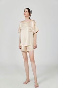 Kvinnors sömnkläder Pure Silk Pyjama Set Dra över korta ärmar Kvinnliga toppshorts