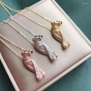 Pendant Necklaces Animal Fashion Niche Necklace Green Pointed Leopard Head