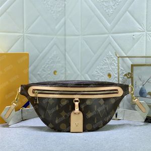 Mens Designer High Rise Bumbag Fashion Cross Body Belts Bag Women Luxurys Designers Highrise bum Bag Fannypack Leather V Handbags Chestbag