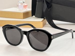 Óculos de sol para homens Mulheres Designers de verão 604 Estilo Anti-Ultraviolet Retro Plate Full Frame Glasses Caixa aleatória