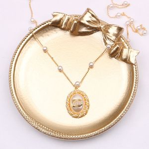 Jewelry Pendant Necklaces white Plated 925 Silver Graduated Luxury Brand Designers Letters Geometric Famous Women Round Crystal Rhinestone Gold letter 5002