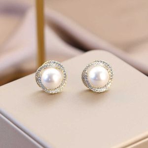 Nowe S925 Srebrna igła Pełna diamentowa perła kolczyki z kobiecym stylem i wszechstronnymi kolczykami z zaawansowanym designem i małymi kolczykami odbiorców