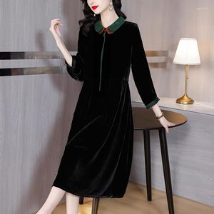 Casual Dresses 2023 Fashion Velvet Dress Women's Autumn/Winter Vintage Versatile Long Sleeve Loose Fit Holiday Party Vestidos