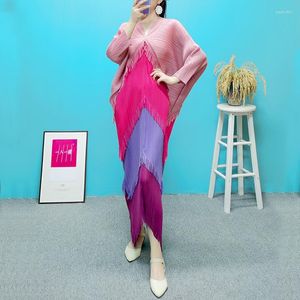 Casual Dresses Tassels veckad lång ärm för kvinnor Fishtail Dress Evening Party Maxi Loose Korean Fashion Robe