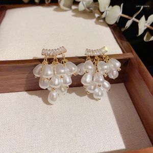 Kolczyki Dangle Elegancki ciąg perłowy dla kobiet luksusowy miedź 14 -karatowy złoty cyrkon wiszący kropla kolczyk ślubny 2023