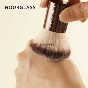 Hourglass Makeup Brushes Cosmetics Vanish Seamless Finish Foundation Brush Genuine Quality Creamy BB Primer Kabuki Brushes Synthetic Hair NO 1-10 Drop Ship 930