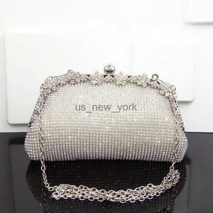 Kvällspåsar Nya diamanter kedja Evening Bag Silver Wedding Bags For Bride Women Messenger Party Handbag Elegant Clutch HKD230821