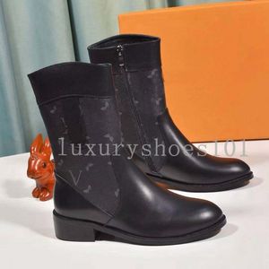 Женский дизайнер ботинок Wonder Flat Ranger Bombat Boots Martin Angle Calfskin Кожа и территория холста Размер зимнего ботинка 35-40