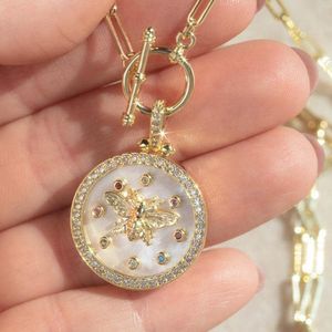 Pendant Necklaces (5Pcs/Lot)Expenditures Round Inlaid Zircon Butterfly Clover Women's Necklace Prevalent Fashion Copper Gilding Not Easy To