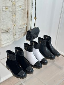 مصمم الأزياء للنساء للنساء 2023 أحذية طويلة أحذية قصيرة مارتن أحذية من الجلد المصنوع بأحجام 35-41 015