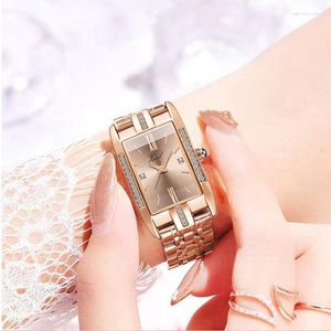 Armbanduhr einfache wasserdichte Uhr Ladies Fashion Square Diamond Tischplatte Live Explosions Großhandel