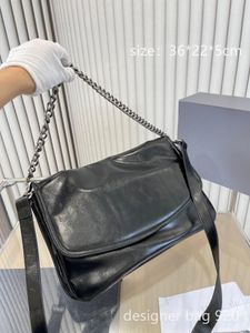 Crossbody zincir çantası tasarımcı çanta klasik basit omuz çantası mini sevimli el çantası çeşitlilik kişilik büyük çanta lüks inek derisi çantası bir omuz vintage mandal çantası