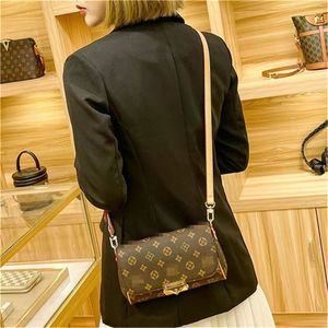 2023 Womens Leather Shoulder Messenger Bags Fashion Luxurys Chain Clutch Evening Bag Purses Lady Handbag Crossbody Backpack Wallet 5188