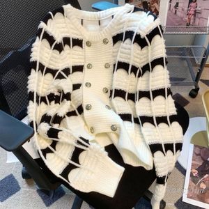 Women's Knits European And American Design Sweater Autumn Knitted Coat 2023 Classic Style Loose Striped Cardigans