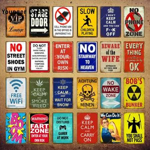 Mantenha as placas de metal calmo Aviso de lata vintage Cuidado com a decoração da parede da placa de metal da esposa para garagem Danger Man Cave Decoração de parede engraçada Pintura personalizada 30x20cm W01