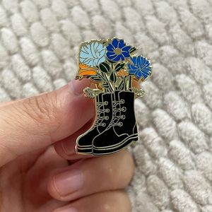 Brooches Old Shoe Flower Pot Enamel Pin Gardening Garden Container Potted Shoes Boots Flowers Badge Jewelry
