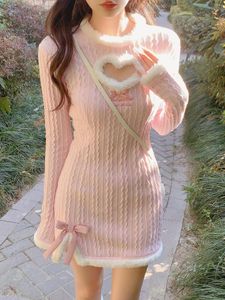 Lässige Kleider rosa koreanische Lolita Kawaii Kleid Frauen weiß japanische süße süße Party Mini Bow Bodycon Elegant Split Frühling 2023