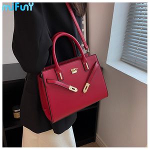 Midjeväskor Mifuny Luxury Brand Bag For Women Trend Temperament Lady Shoulder Kvinnliga Cross Body Red Brud Handväskor 230821