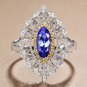 Кластерные кольца Qluxury Jewelry Princess создал Blue CZ обручальное кольцо для женщин Crown Silver Color