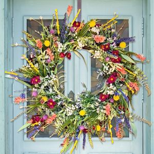 Juldekorationer Spring Artificial Flower Wreath Wildflower Floral Summer Garland för ytterdörren Hemmur Bröllopsfest Farmhouse Holiday Decor 230818