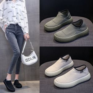 Kleiderschuhschuhe Stricken Socken Sneaker Frühling Sommerschlupf auf flacher Plus -Size