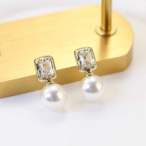 Brincos de pérola de zircônia com diamante incrustado com agulha de prata 925 para mulheres com brincos de moda de alta qualidade, brincos de estilo versátil e luxuoso, tendência
