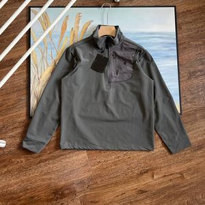 Designerskie kurtki kieszonkowe kurtka z długim rękawem zamek błyskawiczny Mężczyzny zwykły płaszcz wiatrówki Ewęże męskie koszule płaszcze CHD2308218 Winewing