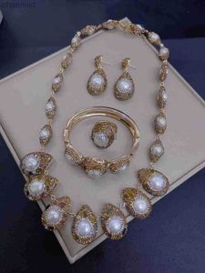 Dingle ljuskronor naturlig pärla turmalin skal kvinnors halsband set utsökta personlighet överdrivna inlagda strass lady prom klänning smycken hkd230822