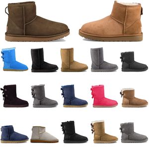 Designer botas de neve chinelas sapatos de bota de bota de boots curtos moda castanha tripla inverno preto mantenha lã quente booties de plataforma de couro real 36-41