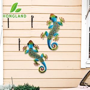 Garden Decorations 2 Pcs Metal Gecko Wall Decoration 3 Color Lizard Art Hanging Glass Sculpture for Indoor Outdoor Terrace Fence 230821