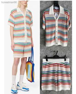 23SS Casablanc Desginer Sweater Fashion Cardigan New Rainbow Stripe Pearl Button Löst stickad ihålig stil Cardigan V-ringning Kort ärmmode Fashion Top Casablanca