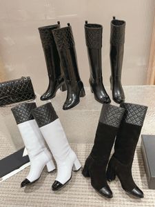المصمم الفاخر أحذية الكاحل الكلاسيكية Coco Fashion Leather الكعب الكنسي أحذية البقرة جلد الغزال جلدي على دراجة نارية حذاء Keilted Knight Boots الفخذي عالي الأحذية الحجم 35-40