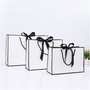 Gift Wrap Creative Design Large Black Border White Kraft Paper Bag With Handle Party Favor Bowknot Lx01480 Drop Delivery Home Garden F Dhl0X