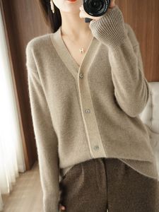 Women's Knits Tees High Quality Autumn Winter Vneck Cardigan For Female 100 Merino Wool Thickened Casual Cashmere Sweater Womens Clothing Tops 230821