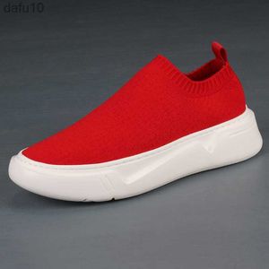 Water Shoes New Style men thick-soled fly woven mesh socks shoes men with a lazy man wearing personality red board shoes HKD230822