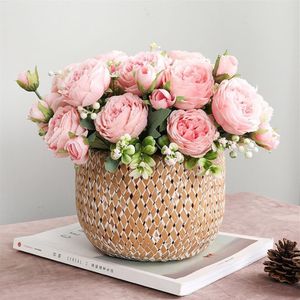 Fleurs Artificielles En Soie Haute Qualite 5 Rose Artificielle Avec Tige Restaurant Room Wedding Decoration Simulation Bouquet241U