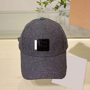 Kvinnor Stylish Ball Cap Märke Autumn Winter New Classic Black Grey Baseball Cap Casual Sun Shading Outdoor Ball Cap