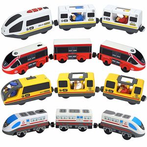 Diecast Model Zugspur Holzspielzeug magnetisch Set Elektroauto Lokomotive Slot Fit All Wood Brand Biro Railway Tracks für Kinder 230821