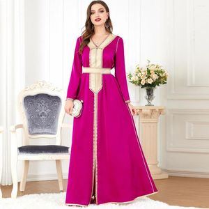 Roupas étnicas 2023 Chegada Dubai Kaftan Vestidos para mulheres Rúsculo mundial abaya estampado femmes Musulmanes Middle Oriente Vestido por atacado