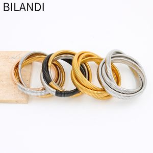 Charm Bracelets Bilandi Fashion Schmuck Cool Design Multi -Color Drei -Schicht -Gewebe Metallic Armband für Frauen weibliche Partygeschenk Stretch Armreifen 230821