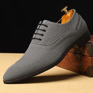 Scarpe vestito Scarpe per uomini uomini Business Contrappunti di tela di tela Scarpe per abiti uomini Grey Lace Up Oxfords Formal Man Scarpe Scarpe Casualmente Scarpe da guida 230821 230821