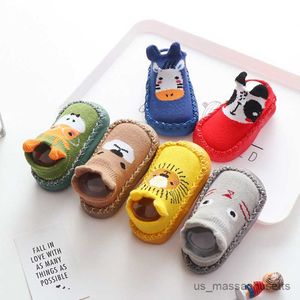 Botas recém-nascidas sapatos de bebê moda animal infantil meninos meninos anti-lips de lipsel suave confortável infeliz infantil botas de berço r230822