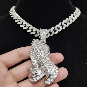 Colares pendentes Men Hip Hop Hands Pingente Colar com Chain Chain Cristal de Cristal de 13 mm Iced de colares de bling de moda Jóias de charme 230821