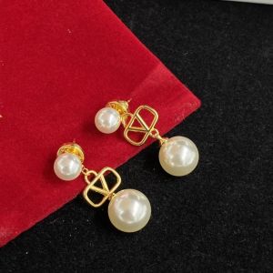 Stud 2023 örhängen Designer Women's Studs Luxury Gold Double V-Shaped Jewelry Classic Wedding Present for Newweds