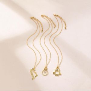 Ketten 3pcs/Set Golden niedliche Dinosaurier -Raketen -Glühbirnen -Halskette als Geschenk für Schwestern Freunde Mode einfach